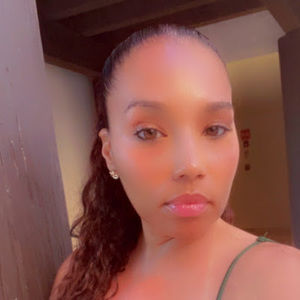 Meet your Posher, Nadine